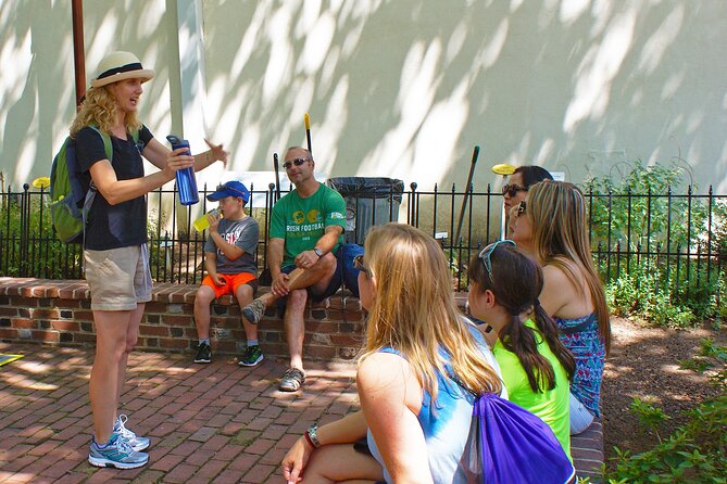 2.5 Hour Philadelphia History Tour with Washington War Tent Show - Elfreth’s Alley and the joy of walking real old streets