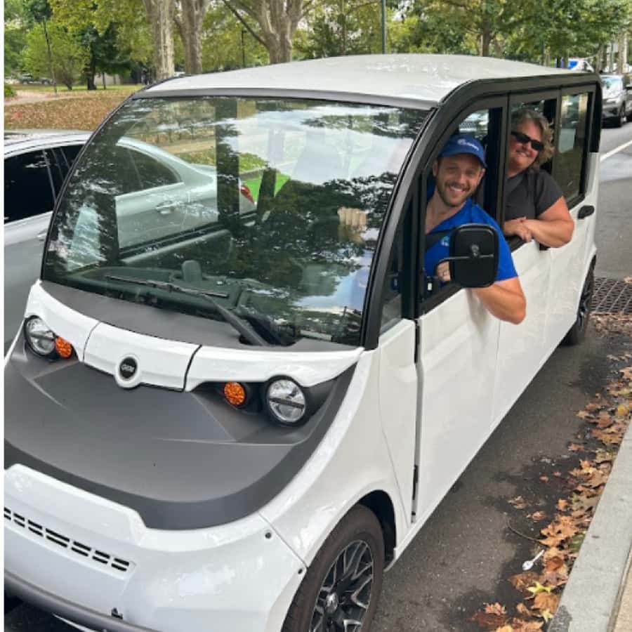 2 Hour Electric Cart Tour of Philadelphia with Local Guide - Quick Hits