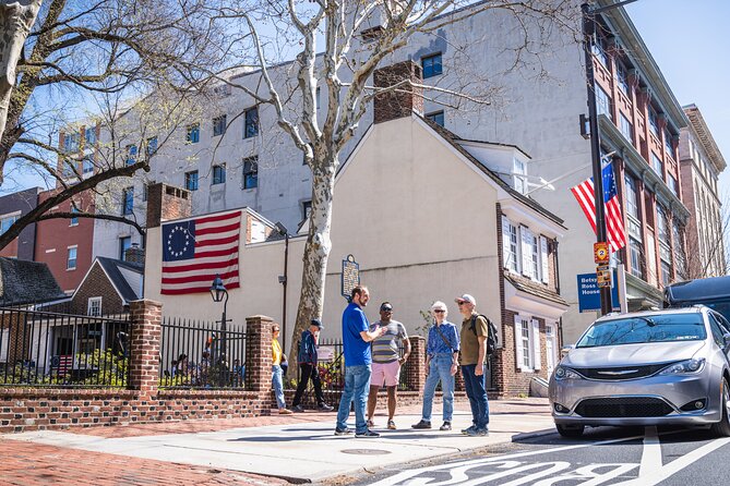 90 Minute History Walking Tour of Old City Philadelphia - Elfreth’s Alley: the 1700s street you can actually walk