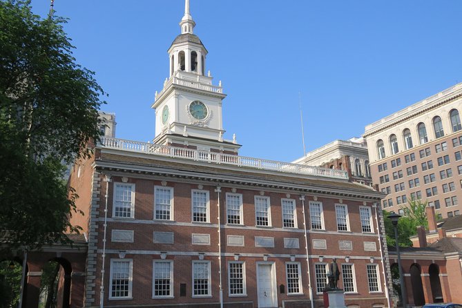 Alexander Hamilton Private Group Walking Tour in Philadelphia - The 2½-hour route: Independence Visitor Center start, Christ Church end