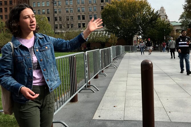 Badass Women's History Walking Tour of Philadelphia - Stop 1: Independence Hall and Hannah Callowhill Penn