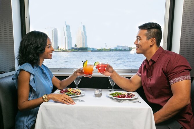 City Cruises Philadelphia: Signature Buffet Lunch Cruise - Getting on board at Christopher Columbus Boulevard (and why early matters)