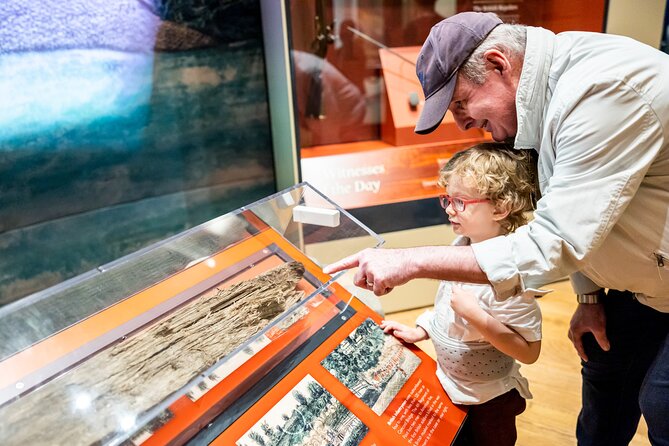 Early Entry: Museum of the American Revolution Admission & 1-Hour Guided Tour - Special Exhibitions and the Declaration Angle
