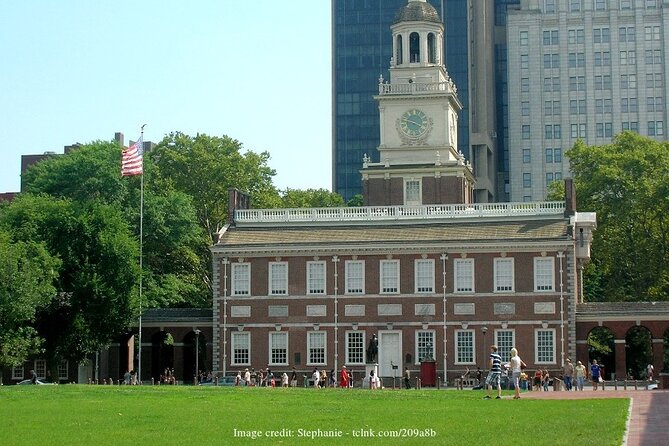 Explore Philly's Highlights on a Private 4h Walking Tour - Center City Start: Getting Oriented Fast
