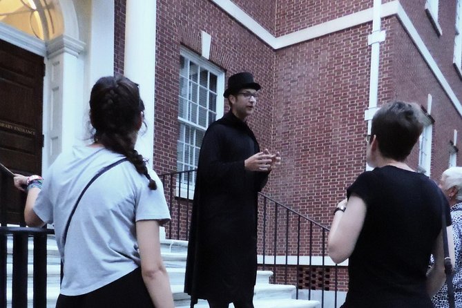 Ghost Tour of Philadelphia by Candlelight - The Real Star Is the Guide: Storytelling That Keeps Moving