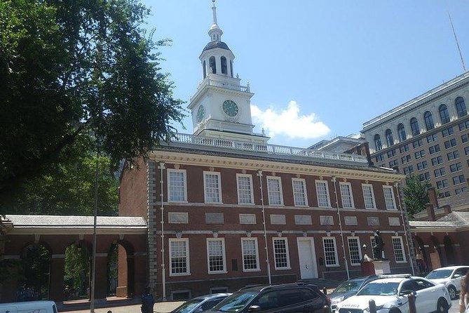 Hop-on Hop-off and Philly By Night Tour Combo - The 75-Minute Loop: 27 Stops to Get Your Bearings
