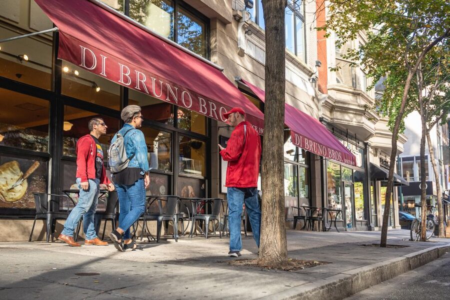 Philadelphia: Best of Philly Food Tour - City Hall Area Walk: Architecture, Art, and Philly Context