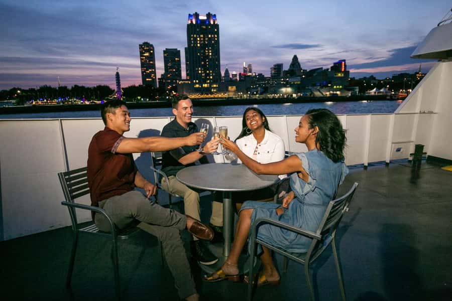 Philadelphia: Buffet Brunch, Lunch, or Dinner Cruise - Brunch upgrade: bottomless mimosas (21+)