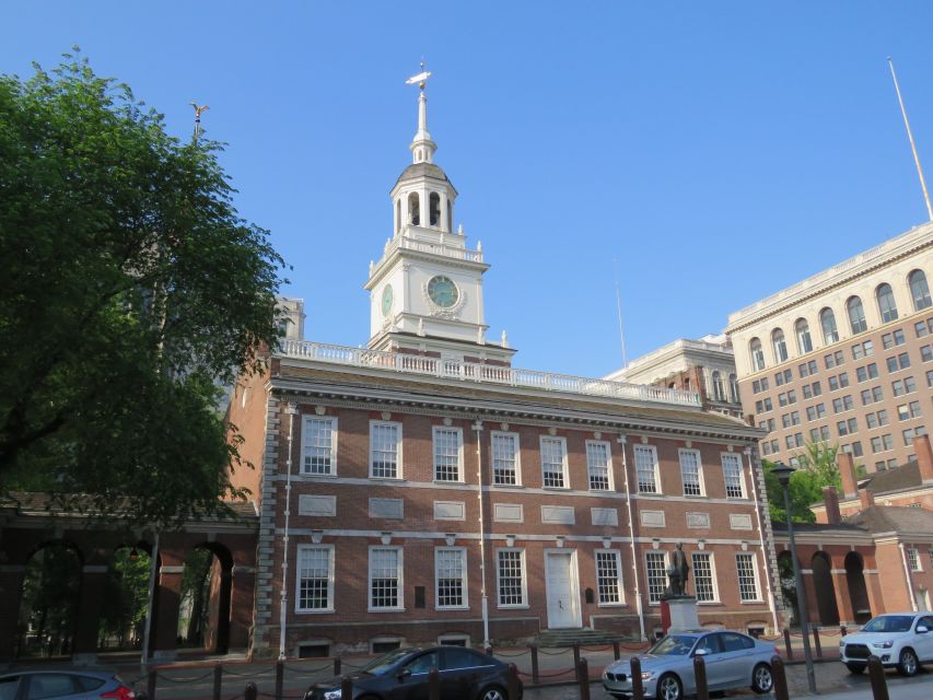 Philadelphia: Colonial Philadelphia Walking Tour - Setting Off at 100 Elfreth’s Alley: Where the Founding Story Starts