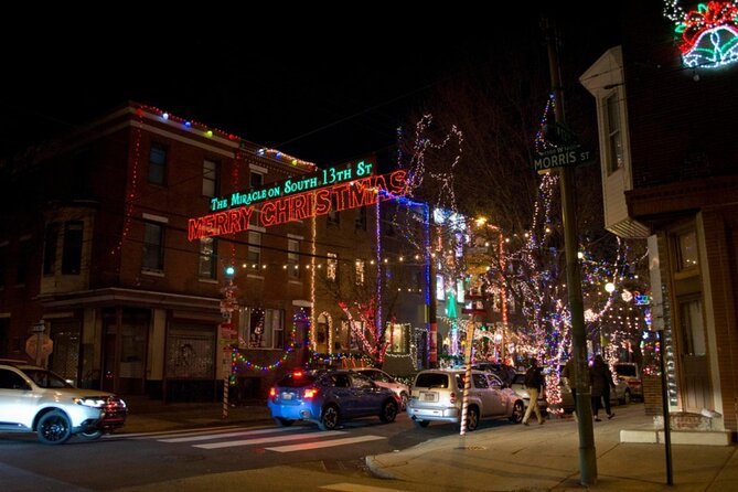 Philadelphia Holiday Lights Private 2.5 Hour Driving Tour - Center City Stop: Trees, Skyline Views, and Museum of Art Holiday Energy