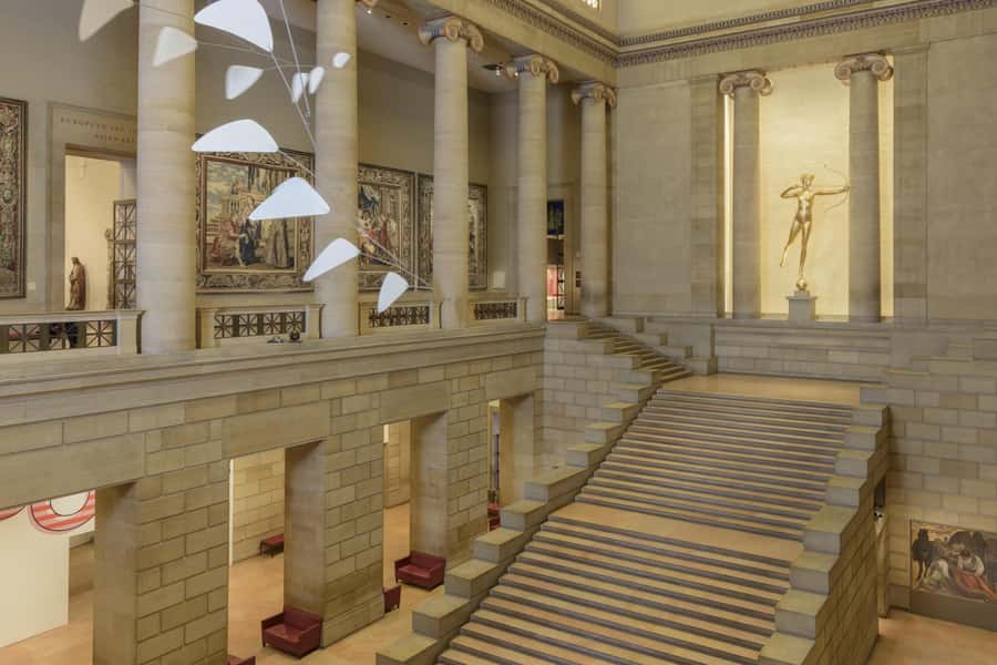 Philadelphia Museum of Art and The Rodin Museum - Dining and shopping near the museums without breaking your momentum
