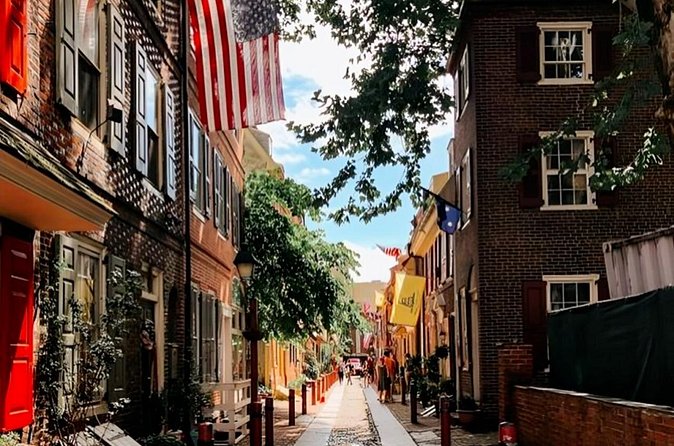 Philadelphia Must-See Private Walking Tour With A Guide - Should you book this private Philadelphia walking tour?