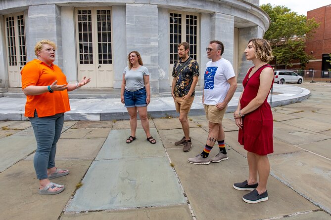 Philadelphia's Haunted History & Ghost Nighttime 1.5 Hour Tour - Bishop White House: flickering lights and footsteps in the dark