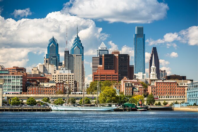 Philadelphia Scavenger Hunt & Highlights Self Guided Audio Tour - Liberty Bell Center and Independence Hall: when the audio matters most