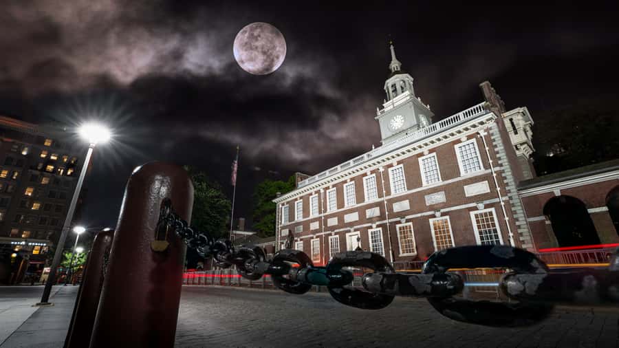 Philly Ghosts: Phantoms of Philadelphia Tour - Anna Wilson: Where the Stories Feel Personal and Local