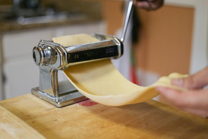 Seafood & Handmade Pasta Class in Central Philadelphia (4-Course) - What the Group Size Does for You (Max 6 Guests)
