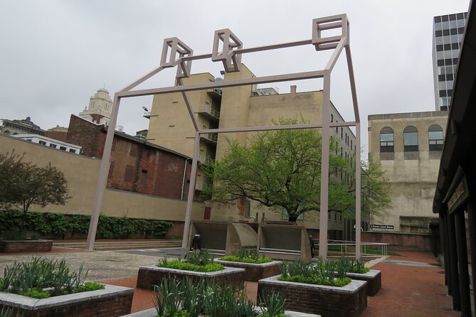 Small-Group Alexander Hamilton Public Walking Tour in Philadelphia - Reid’s storytelling and the “kid-friendly Hamilton” factor