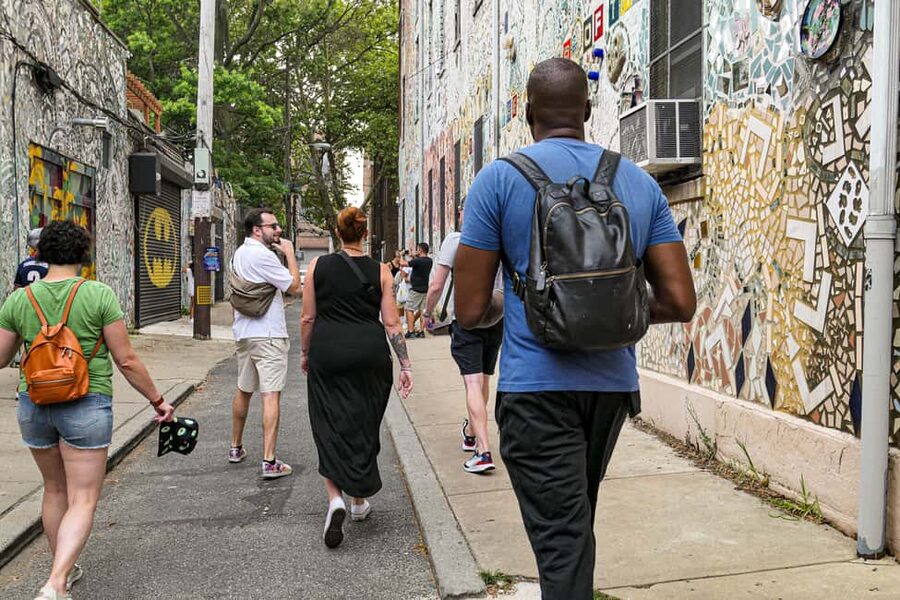 South Philadelphia: Its Always Sunny Walking Tour - Why South Philadelphia fits an It’s Always Sunny walking tour