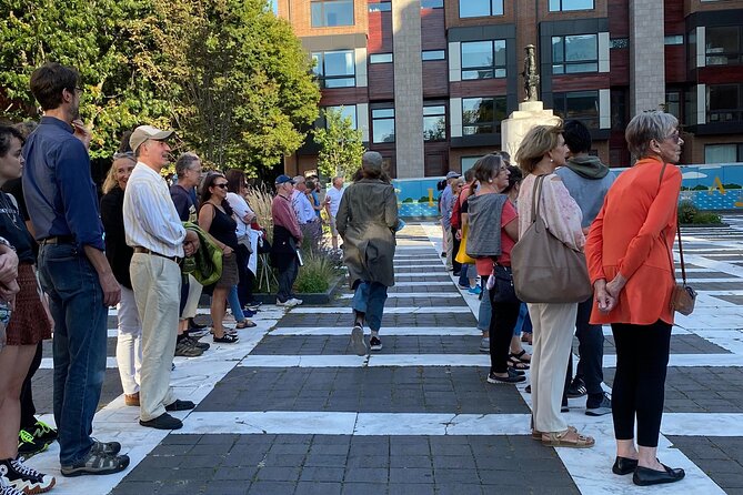 The Great Comedy Magic Walking Tour - Meeting points, timing, and how to make the start easy