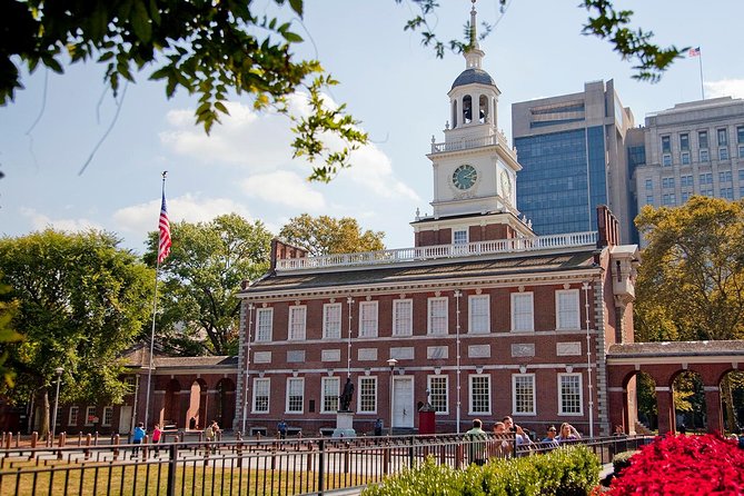 True Crime Philadelphia and History Tour - Christ Church graveyard and Ben Franklin’s grave: the centerpiece