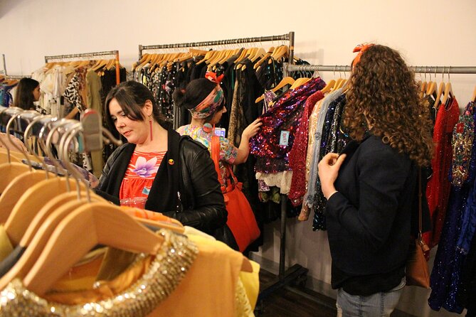 Vintage Thrift Quest Walking Tour in Philadelphia - Queen Village thrift hunt: where the shopping actually happens