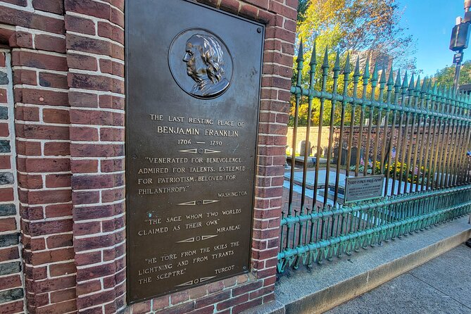 Walking Tour of Historic Philadelphia - The Founders’ street-level world: Graff House, Congress Hall, Old City Hall
